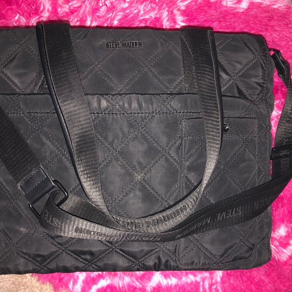 Black quilted Steve Madden tote bag, 19 x 12 “ - Picture 2 of 10
